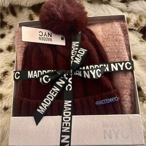 Madden NYC Women's Beanie & Scarf Set